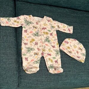 Floral Print Newborn One Piece with Hat